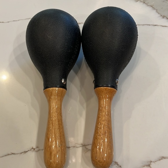 Pair of Matador Percussion Maracas. Hard Plastic Shell. Crisp sound. - Picture 8 of 9